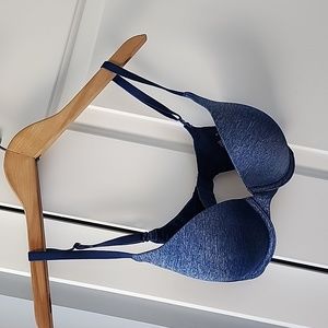 Victoria's Secret padded perfect coverage, underwire navy blue bra!